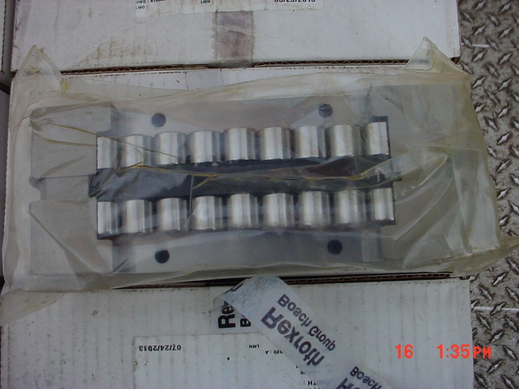 Bosch Rexroth R987144874 Tychoway Linear Roller Bearing with Buna Band