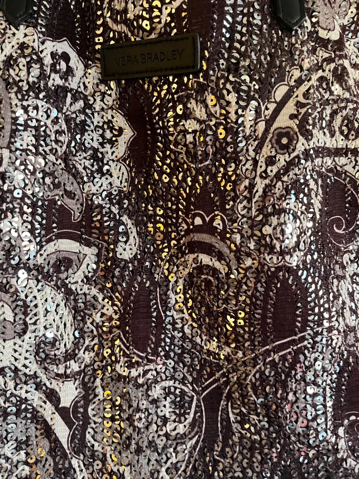 "Bolso de Hombro Vera Bradley Paisley Lentejuelas Negro Blanco 21x14x6"" Raro Leer Usado en Excelente Condición" Foto 2 de 4