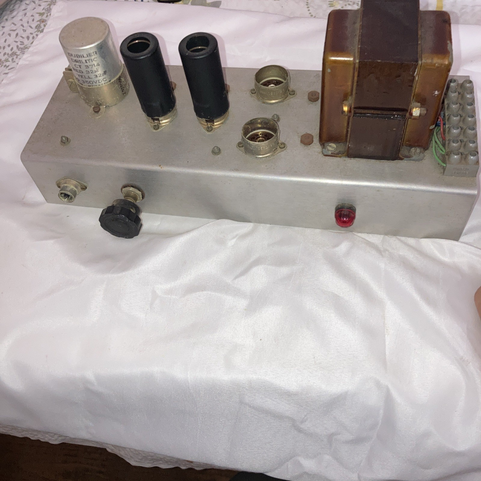 Radio / amplifier parts with one valve - spares only