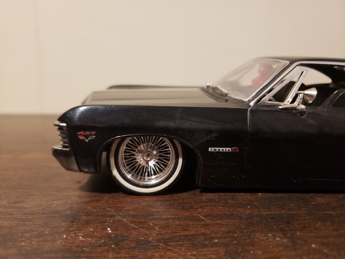 Jada Toys Street Low 1967 Chevy Impala SS Lowrider Series Black