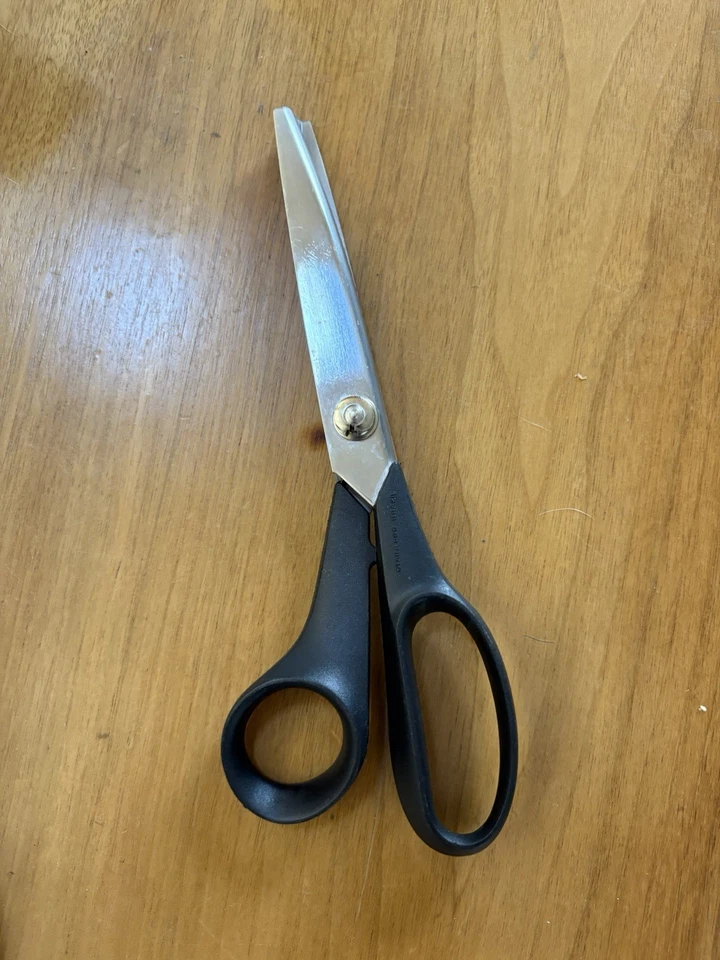 Mundial 665 Pinking Shears 8.5” Fabric Scissors Sewing Quilting Brazil Crafting - Image 3 of 4