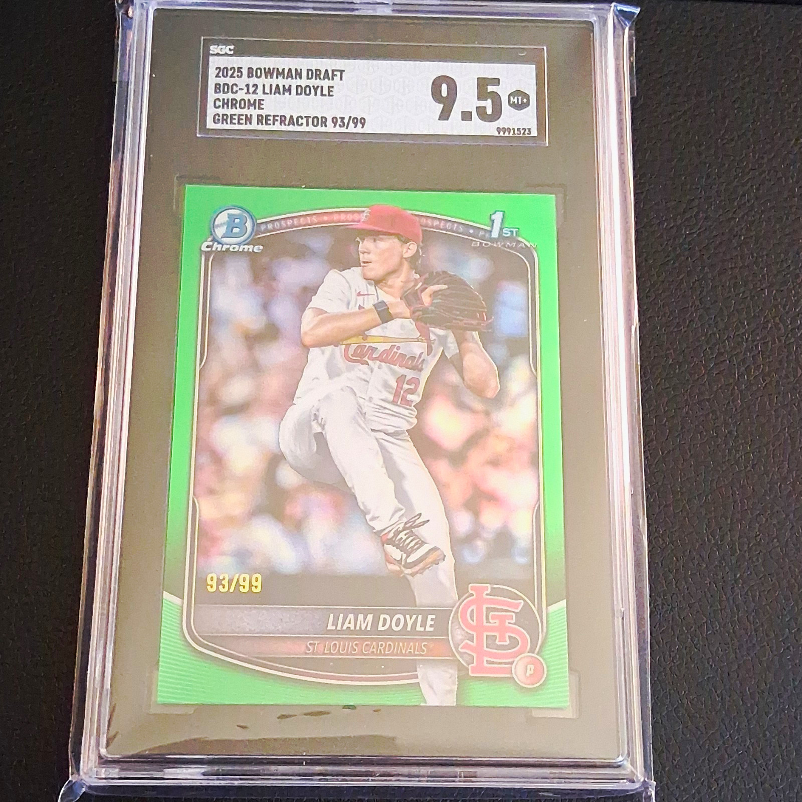 Topps 2025 Bowman Draft Chrome Liam Doyle #BDC-12 Green Refractor 93/99 SGC 9.5