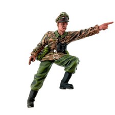 1:32 Unimax Toys Forces of Valor WWII German Army Hanomag Halftrack Commander