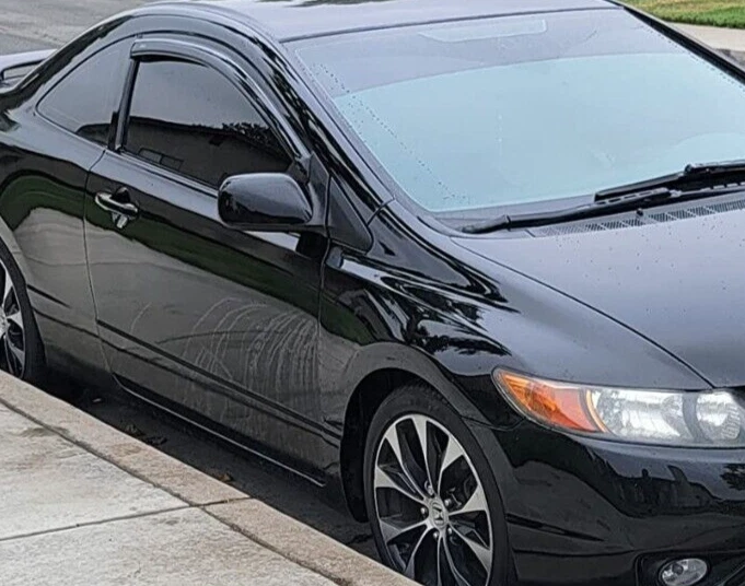 Protectores con cinta AVS Rain 3M viseras de ventilación pantalla para Honda Civic Coupé 2006-2011 Foto 2 de 4