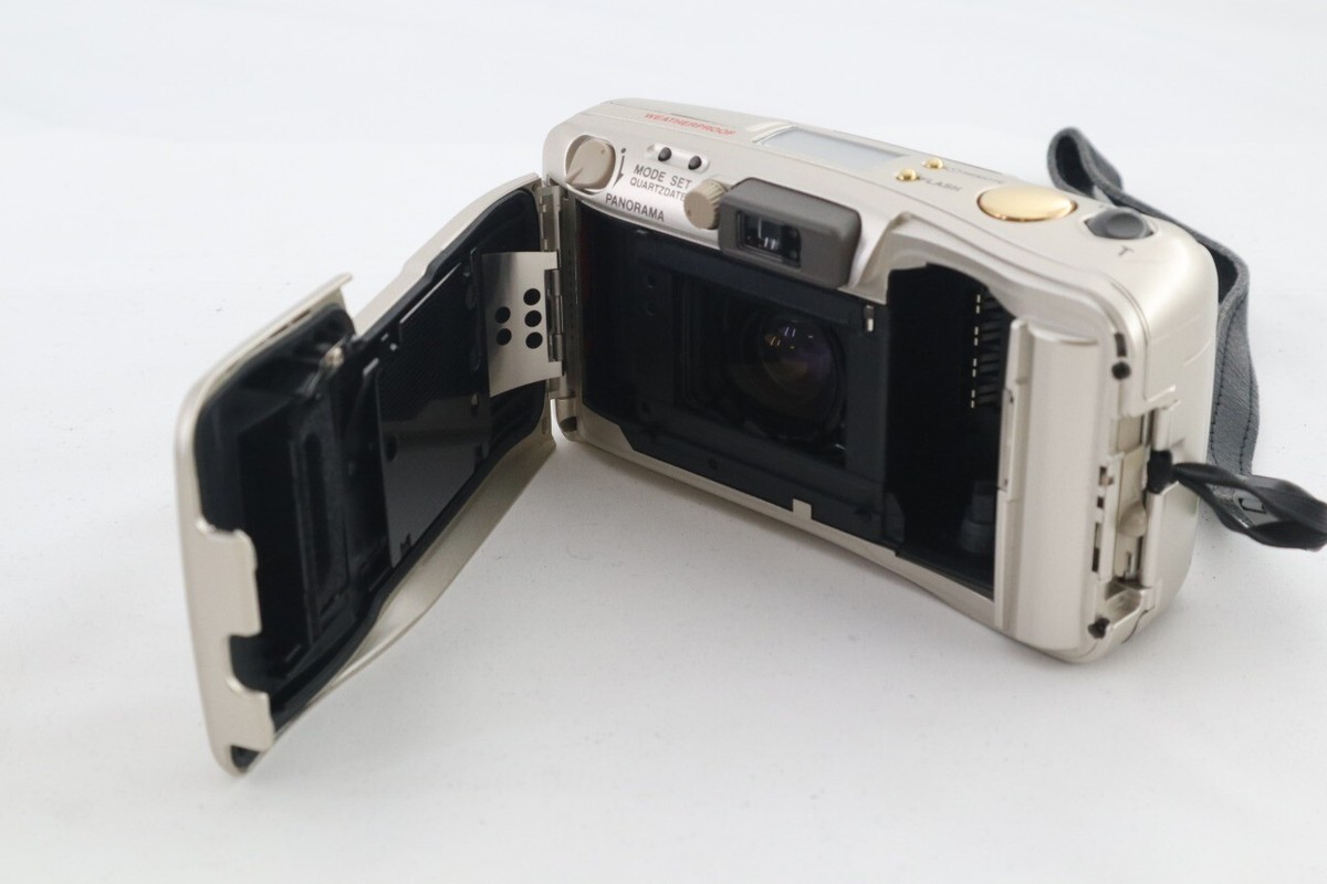 OLYMPUS μ [mju:] ZOOM 105 DELUXE Point & Shoot Film Camera