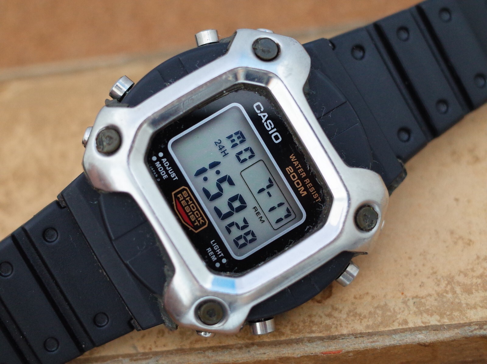 RARE Vintage Casio G-Shock DW-6400 DW 6400 Gundam JAPAN Retro need new bezel!!!! | eBay Rare Vintage Casio G-Shock Dw-6400 Dw 6400 Gundam Japan Retro Need New Bezel!!!! | Ebay
