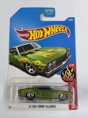 2017 Hit Wheels 69 Ford Torino Talladega HW Flames 4/10 Green Long Card