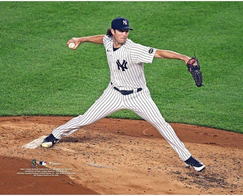 Gerrit Cole New York Yankees Unsigned Pitching Photo - Picture 1 of 1