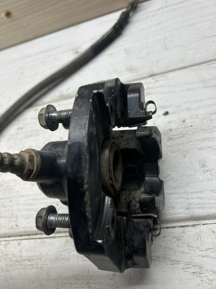 Pinza de freno delantera izquierda Yamaha Warrior 350 1987 2x4 YFM350X Foto 4 de 4