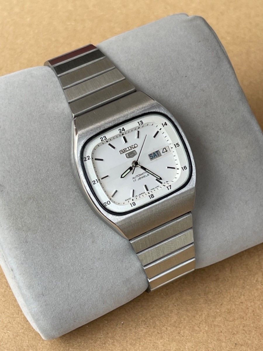 Seiko 5 7009-2051 Vintage Railway Military Automatic Day/Date