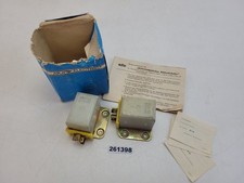 2x Abblendrelais AKA Electric Kunststoff Metall TGL 25384 DDR Pirna #261398