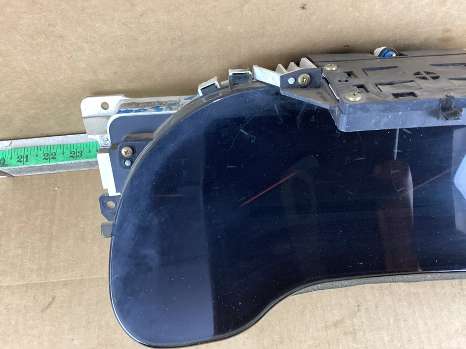 Velocímetro de painel de instrumentos Cadillac Deville 2001 - 2005 - Imagem 2 de 4