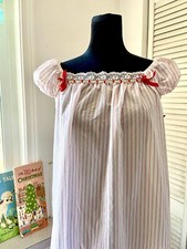 1960 s Classic Woman  s Nightgown Size Med-Lrg