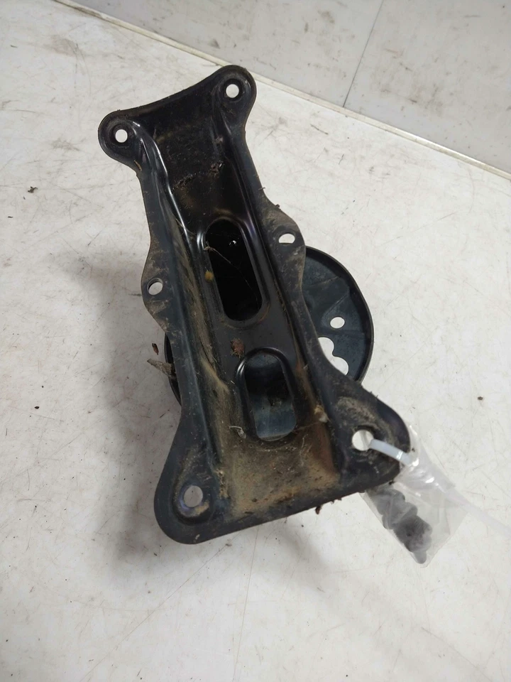 Держатель запасных шин 1995 1996 1997 1998 Geo Tracker мягкий верх Mdl ТОЛЬКО от оригинального производителя - Изображение 3 из 3