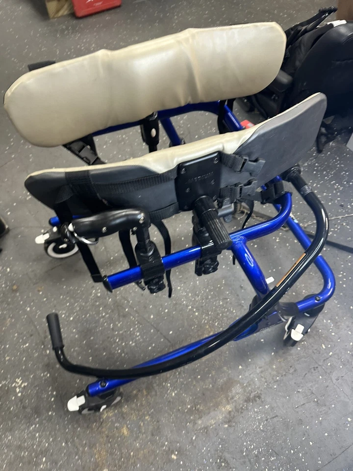 RIFTON ENTRENADOR DE MARCHA MARCAPASOS MEDIO, 150 LIBRAS CAPACIDAD MODELO MARCAPASOS 502 Foto 2 de 4