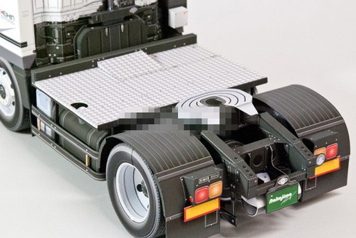 1:24 Scale Super GT 2013 Car Carrier Trailer DIY Handcraft Paper Model Kit - Picture 3 of 7