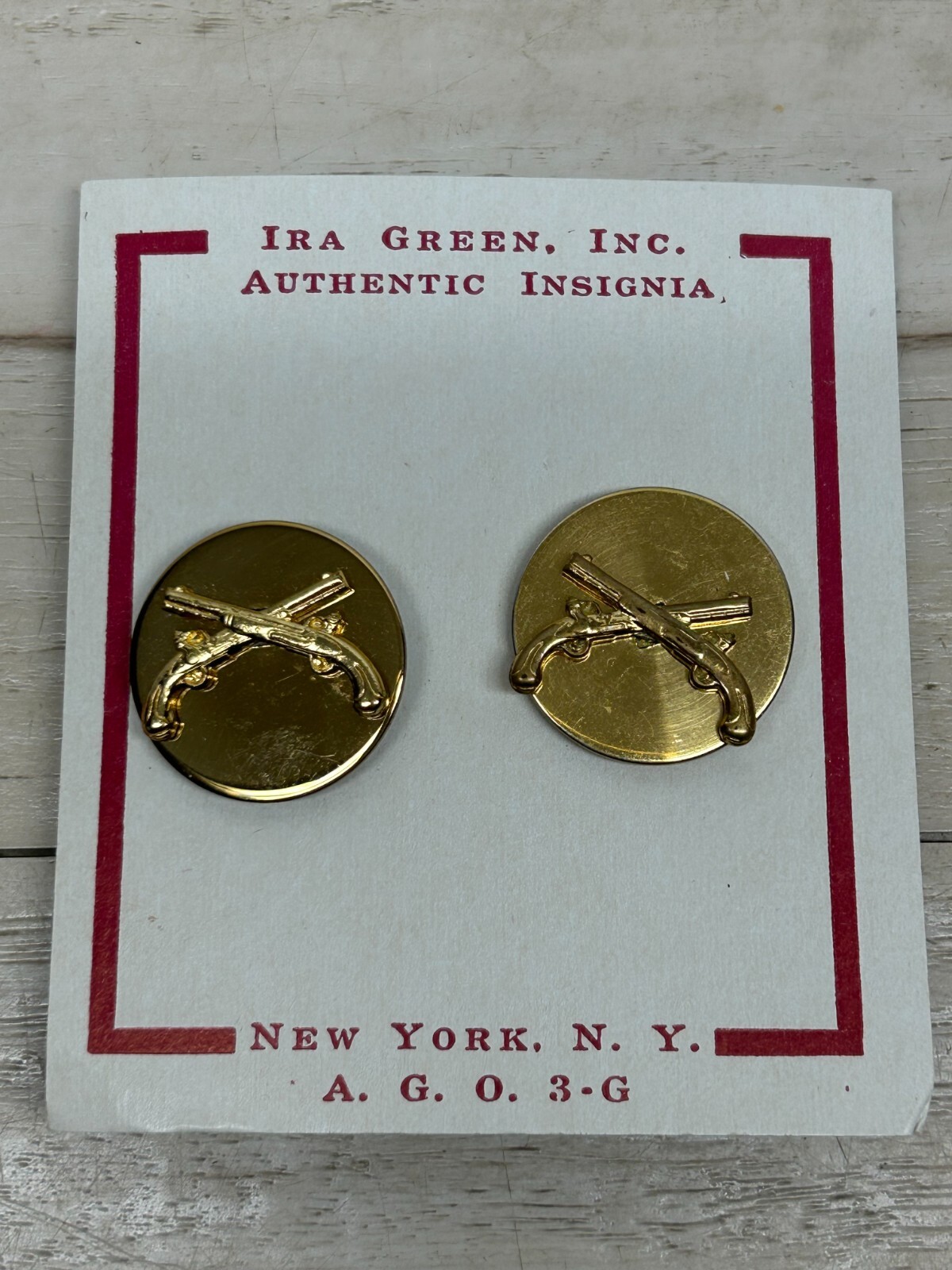 Vtg Insignia WW II US Military Police Crossed Pistols Golden Tone Pin Set Of 2