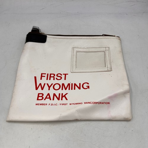 VINTAGE FIRST NATIONAL BANK OF WYOMING MONEY BAG WITH LOCK AND KEY LEATHER