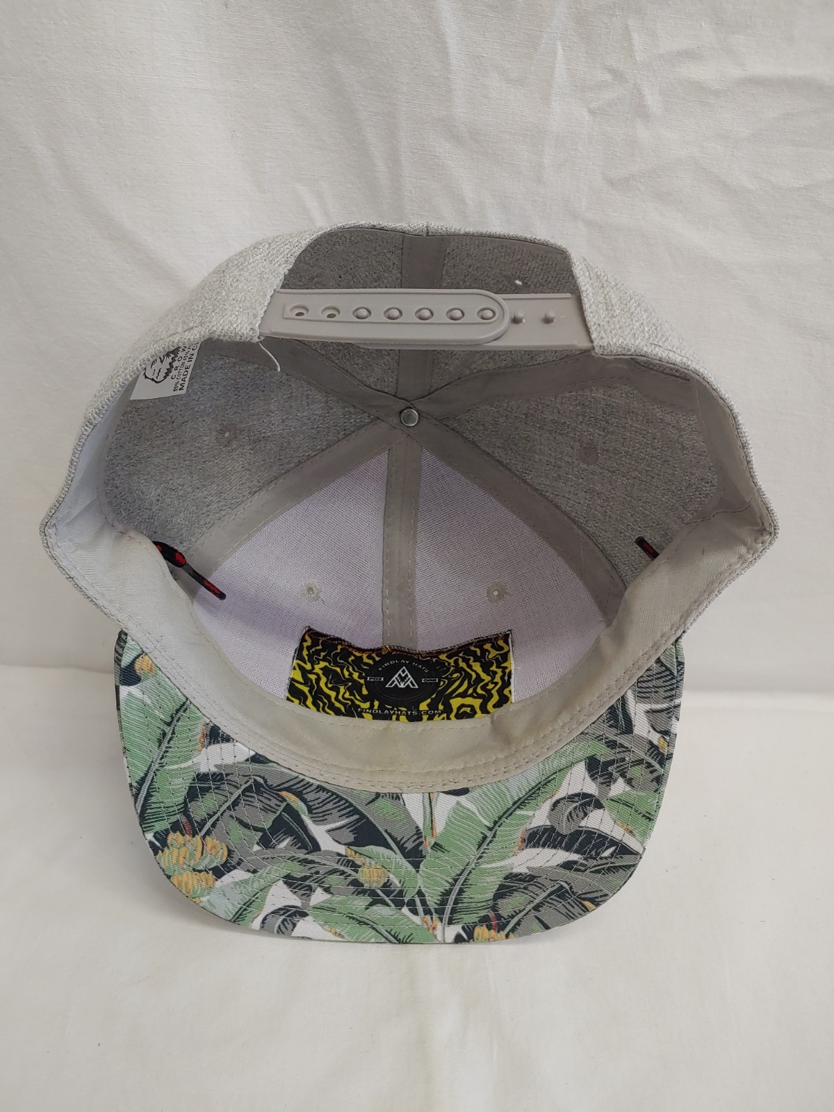 Findlay Crown Snapback Hat - Gray Base Tropical P… - image 8