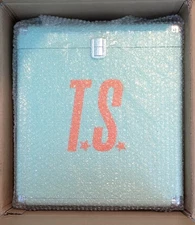 TAYLOR SWIFT THE LIFE OF A SHOWGIRL VINYL CASE-IN HAND-