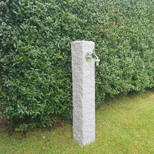 Wasserzapfsäule Granit Außenwasserhahn  Zapfhahn Palisade Naturstein