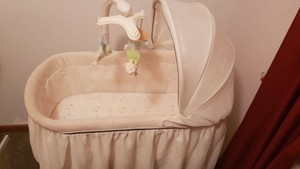 fisher price little lamb bassinet