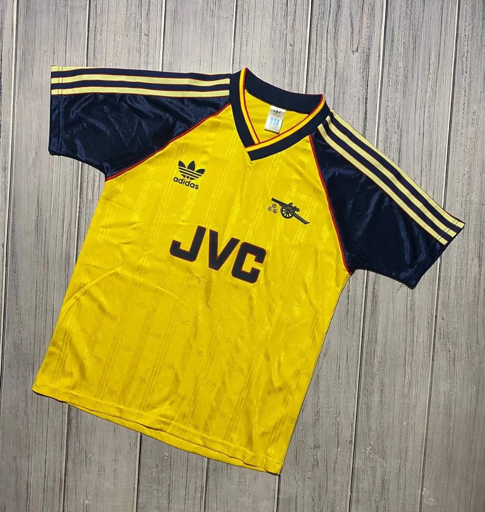 Liverpool Shirt 1980s Football Shirts 1983-85 Arsenal Umbro Away