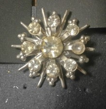VINTAGE BROOCH STAR BURST