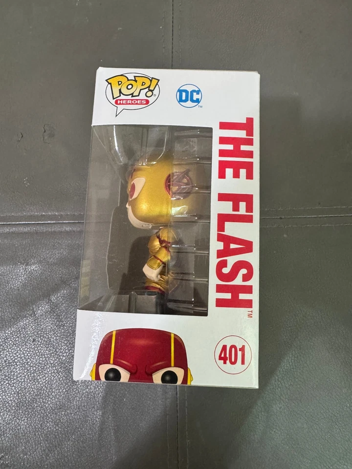 Funko Pop The Flash Flash Flash Flash Metálico Palacio Imperial DC Foto 2 de 4