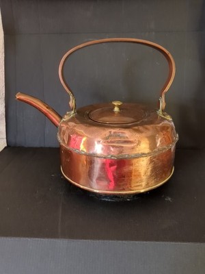 ANTIKER / VINTAGE 5 PINT KUPFERKESSEL MIT MESSINGBESCHLÄGEN *