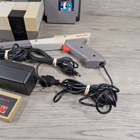 Sistema de Entretenimiento Nintendo Original NES Juego de Acci&oacute;n Consola con Manual, Funciona