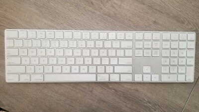Apple A1843 (MQ052LL/A) Magic Keyboard 2 with Numeric Keypad and
