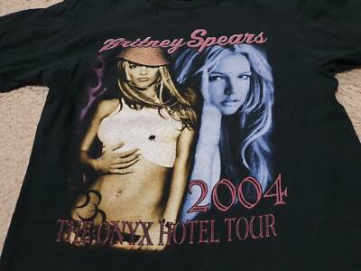 2004 Britney Spears Onyx Hotel Tour T Shirt HipHop Rap Tee Vintage