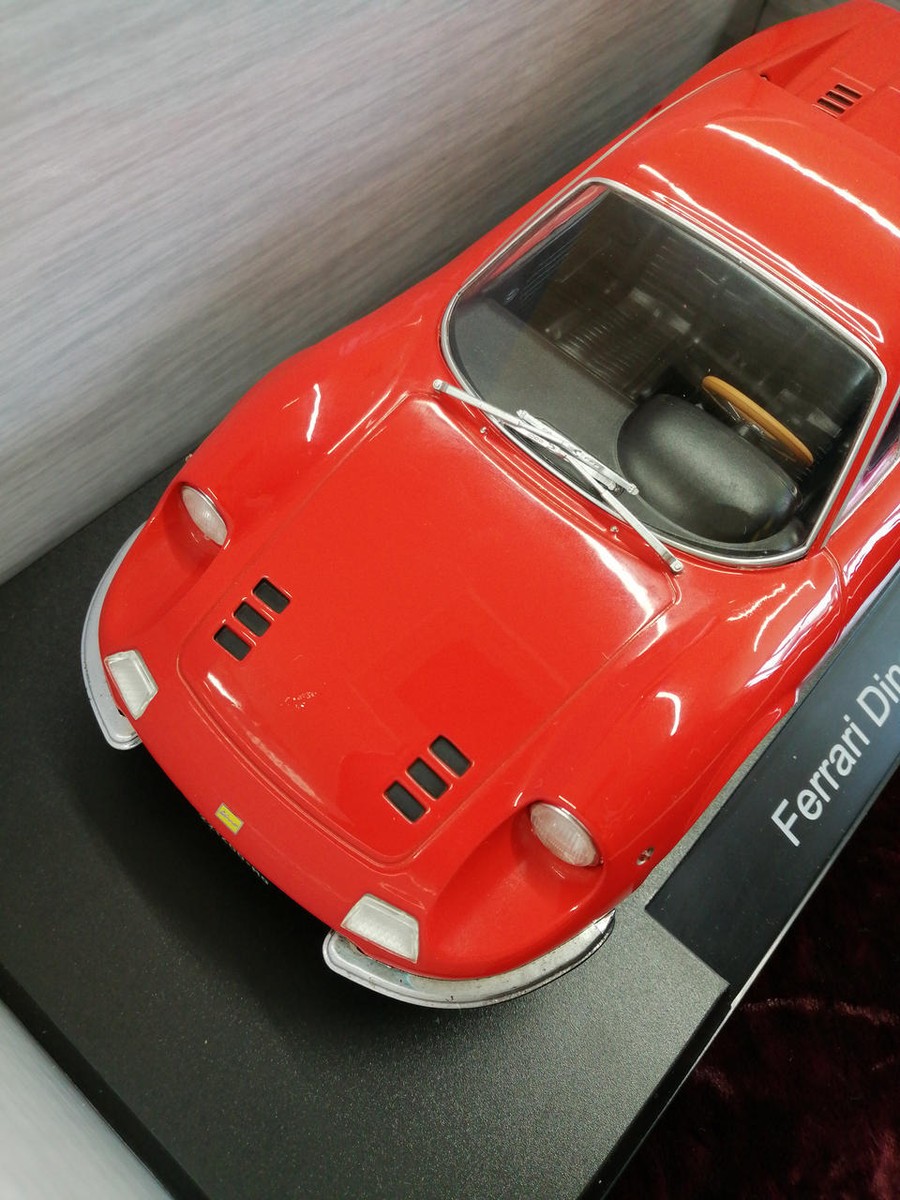 BangBookコレクションDino 246 GT & GTS ミニカーセット BangBookコレクションDino 246 GT & GTS ミニカーセット