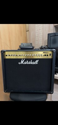Marshall MG 100 DFX Gitarren  Combo