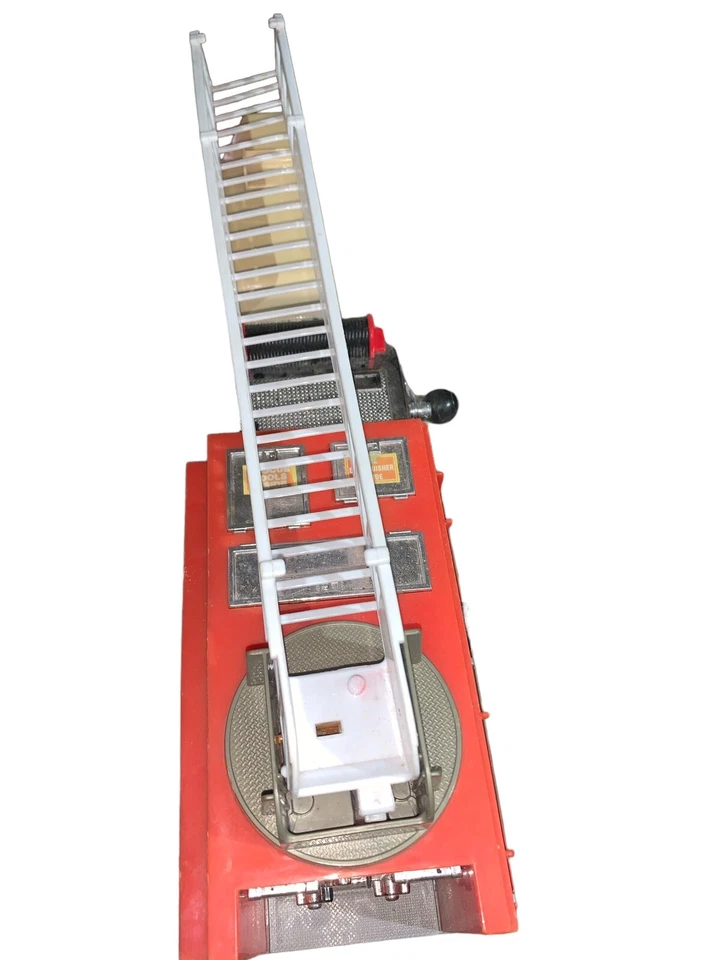 Tonka Fire Rescue 168 Funrise 05329 Battery Operated 2004 Toy Fire Truck Vehicle - Image 3 of 4