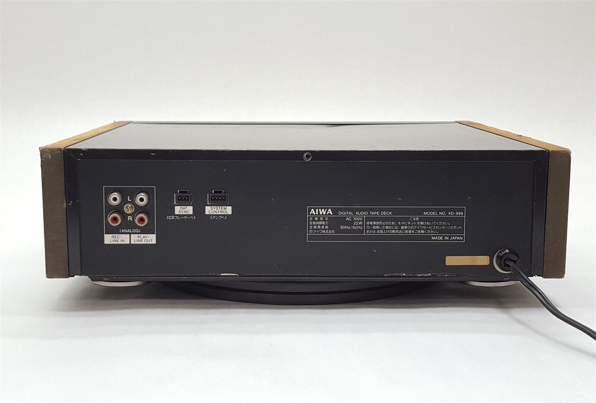 AIWA XD-999 XD999 DAT Digital Audio Tape Player Recorder Deck
