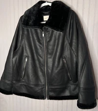 Universal Threads Women JACKET XXL Fur lined Zip Pockets Warm Vegan Leather NEW