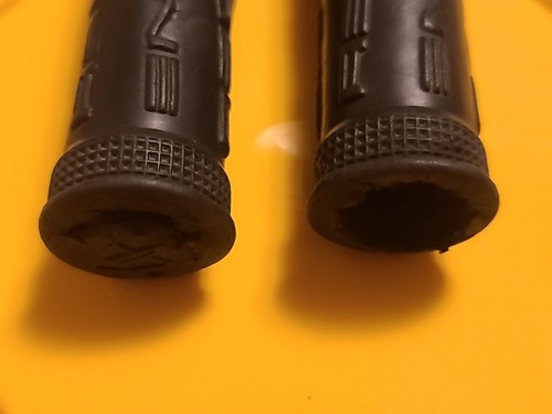 Redline Old School BMX Grips Stamped Logo Forklifter RL20 Freestyle Flange Cut - Picture 8 of 15