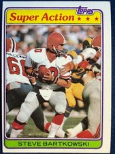 1981 TOPPS #42 STEVE BARTKOWSKI (ATLANTA FALCONS) FOOTBALL CARD