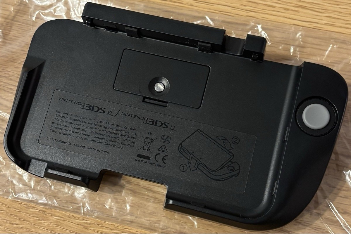 Nintendo 3DS LL Slide Pad Expansion (2011) Brand New Factory