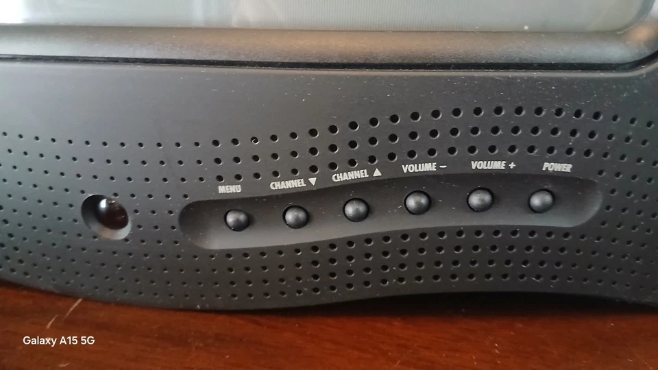 Vintage RCA Model E13209BC 13 Inch XL 100 Commercial Skip W/O Remote 1999 - Image 3 of 4