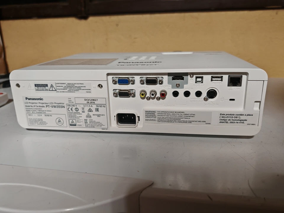 Proiettore FULLHD Panasonic PT VW355N con 200 Ore - Image 2 of 4