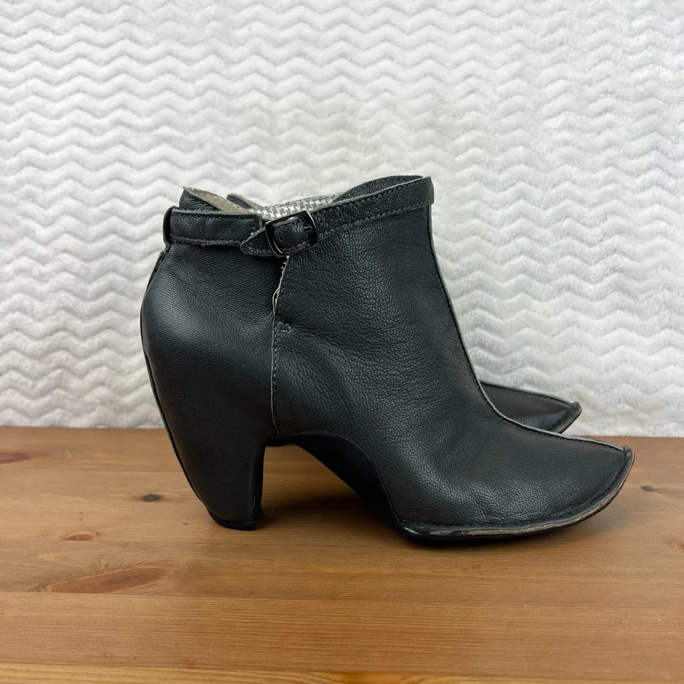 Camper Womens Heeled Ankle Boots Boho Leather Ankle Strap Slip On Sz 9.5 EU 40 - Image 3 of 4