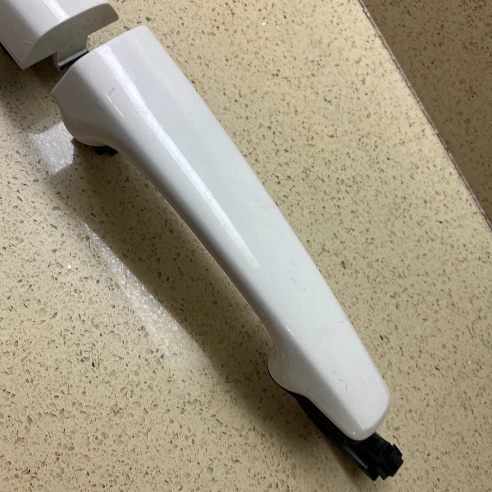 Внешняя ручка передней правой передней двери Volvo S40 2005 - 2010 8679712 - Изображение 2 из 4