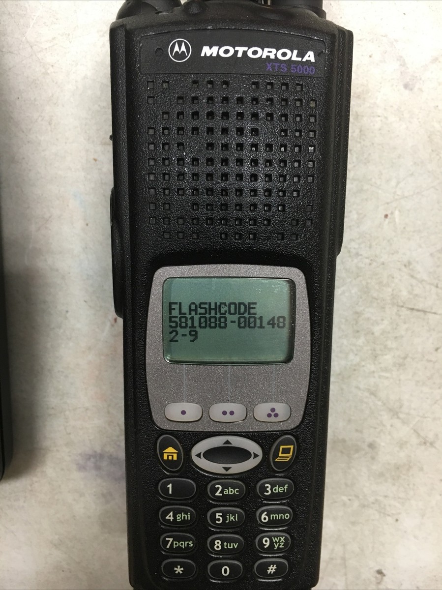 MOTOROLA XTS5000 III 700 - 800mhz P25 DIGITAL RADIO H18UCH9PW7AN