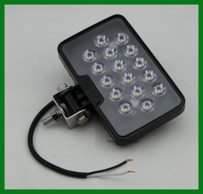 Maxxima 16 LED Rectangular Work Flood Back Up Reverse Light 2,100 lumens MWL-42