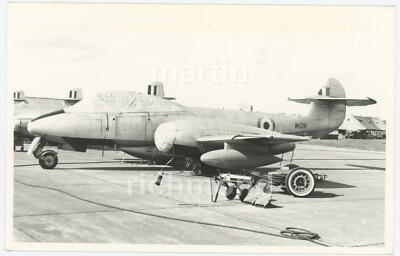 Gloster Meteor T7 WH218 Photo, HE887