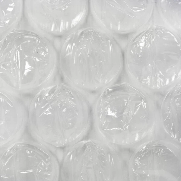 Duck Brand Large Bubble Wrap Roll, 5/16" Large Bubble Cushioning, 12" x 15' - Image 3 of 4
