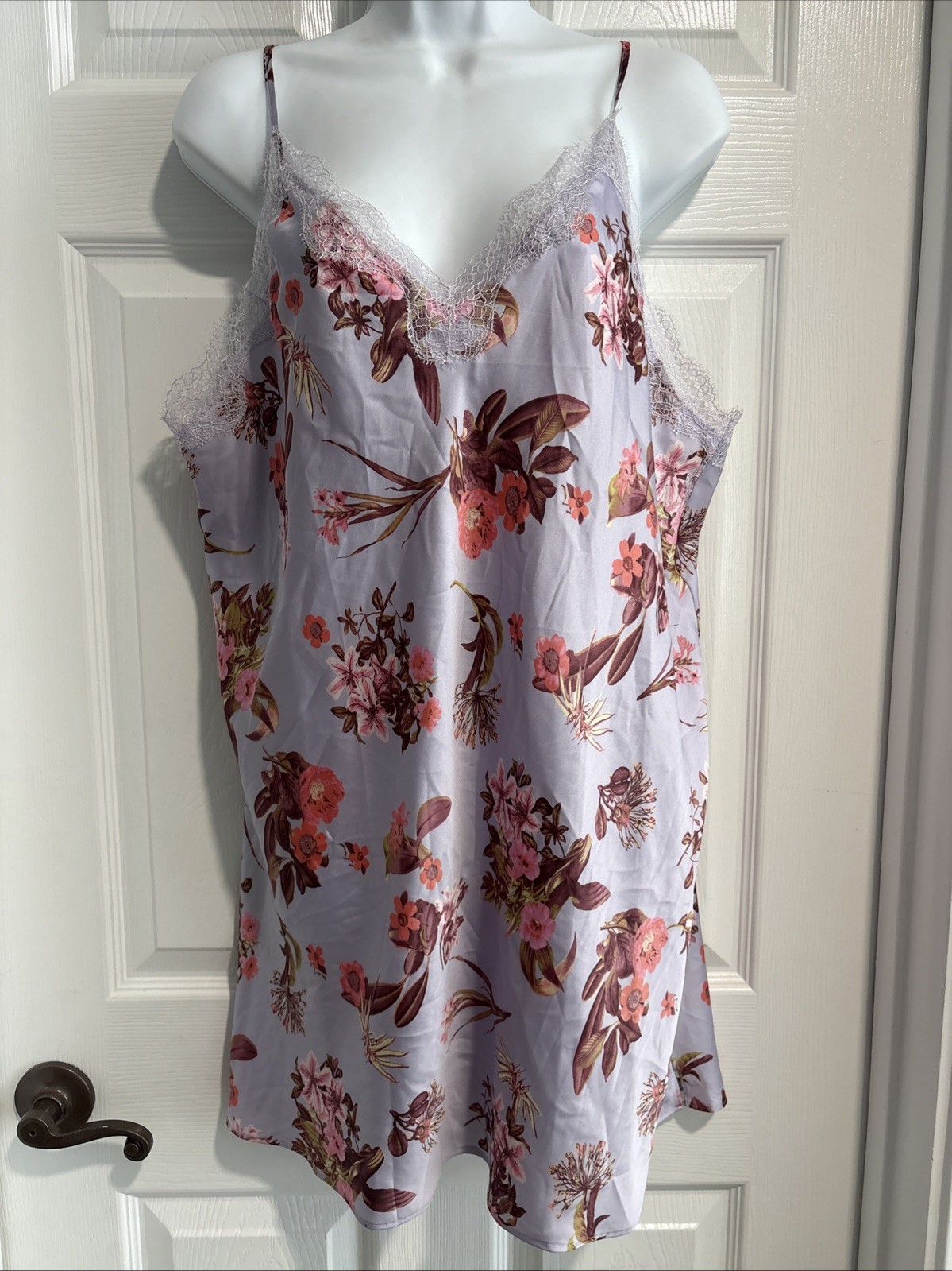 Women’s Victoria’s Secret Satin Lace Nightie Nightgown Slip Lavander Floral, XL